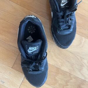 Nike Air Max 90, Black, Women’s US size 6.5